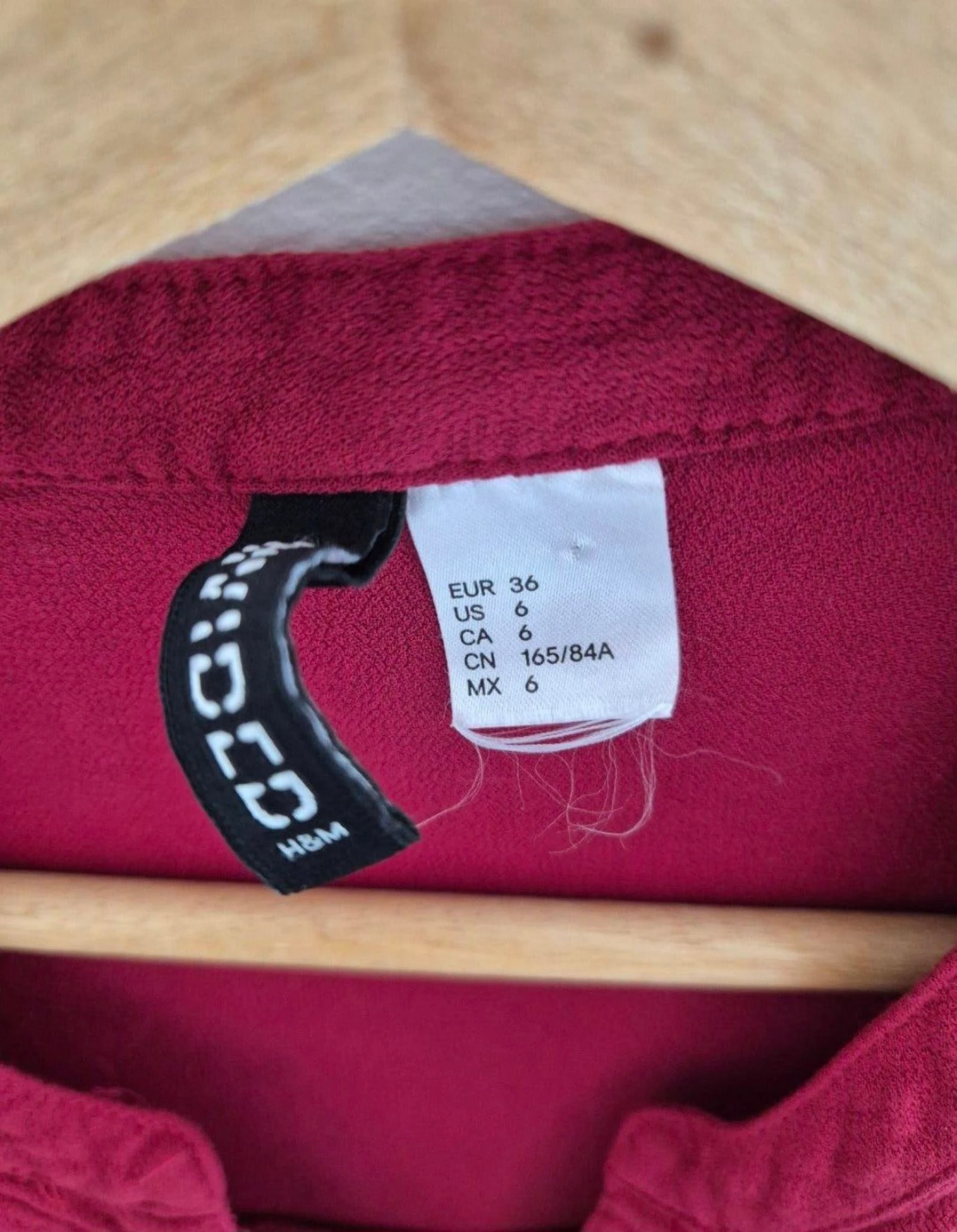 H&M Blouse Divisée Rouge / Haut Ajusté - Taille 36 (S) – photo 2